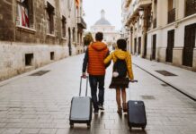 China, Francia, India, Singapur, España, el Reino Unido y los viajeros estadounidenses recurren a la IA y la tecnología para simplificar los viajes y reducir el estrés: un nuevo informe que debe saber para saber