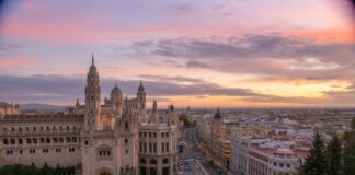 ¡FITUR 2026 revolucionará los lazos turísticos entre Estados Unidos y España, desbloqueando oportunidades comerciales innovadoras, innovaciones digitales y asociaciones de viajes sostenibles que darán forma al futuro de los viajes globales!