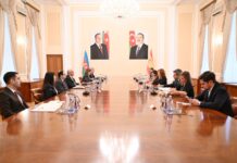 El primer ministro de Azerbaiyán analiza las oportunidades de cooperación con el presidente del Congreso de los Diputados de España