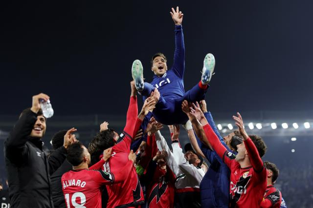 Jugadores del Rayo Vallecano tras llegar a la final de la Conference League